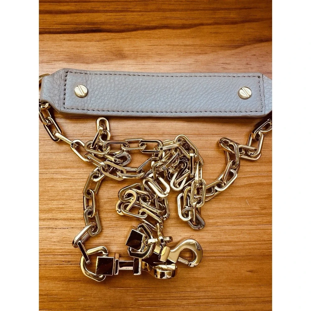 Tory Burch Amanda Logo Gray‎ Crossbody Clutch Gold Chain Flap Magnetic Closure